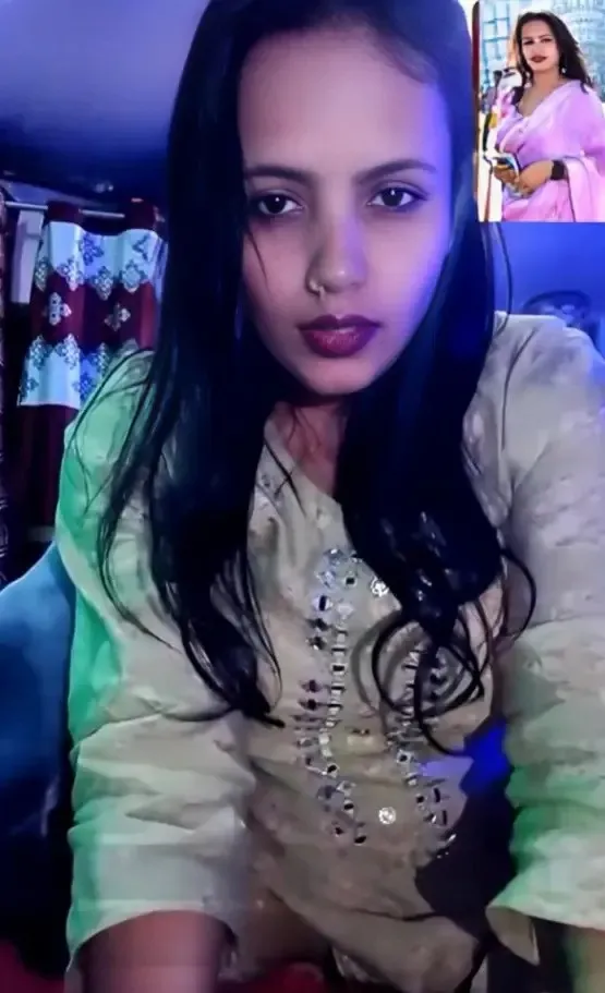 Horny MILF Akanksha Nude Show Asshole on Chamet Live