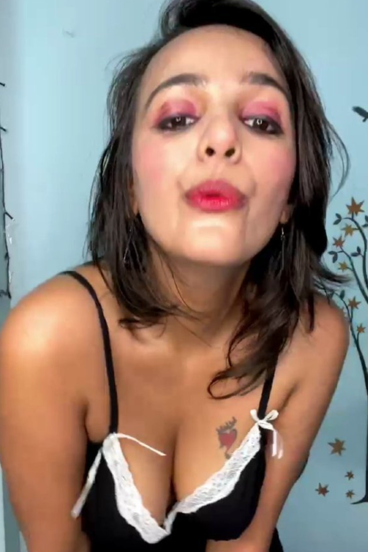 Shreyal Pandey Tango Premium Video