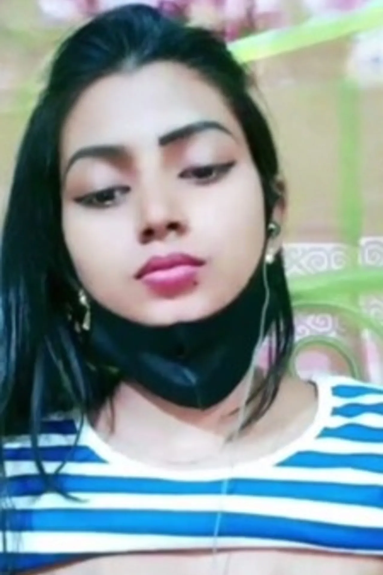 Very Hot Looking Bangla Girl Avimani Show Live on Chamet