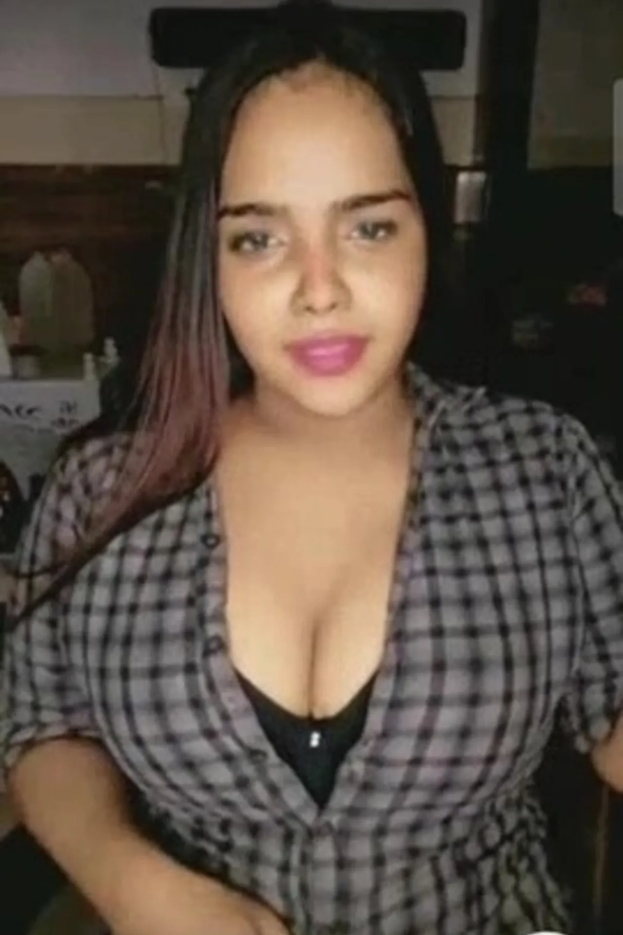 Tango Influencer Perfect Girl Live Full Nude on 121 Show