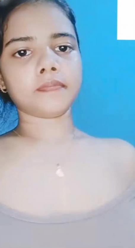 callmebeby from Bangladesh Licking Boobs and Rubbing and Fingering Pussy on Chamet Live with Face