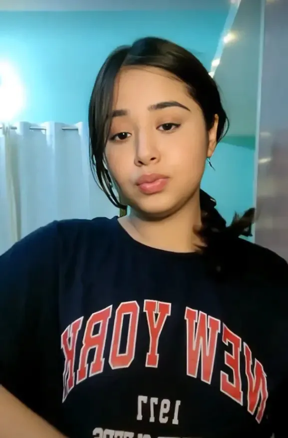 Divya ki Mastiian Premium Live Teasing [2 Videos]