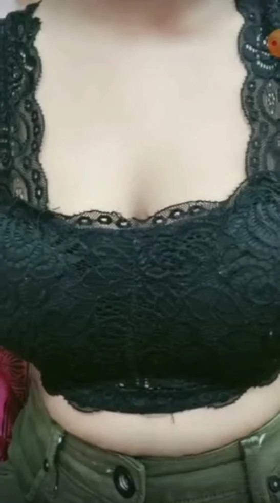 Tango Coupal Show Full Nude Pussy Fingering and Blowing her Hubby