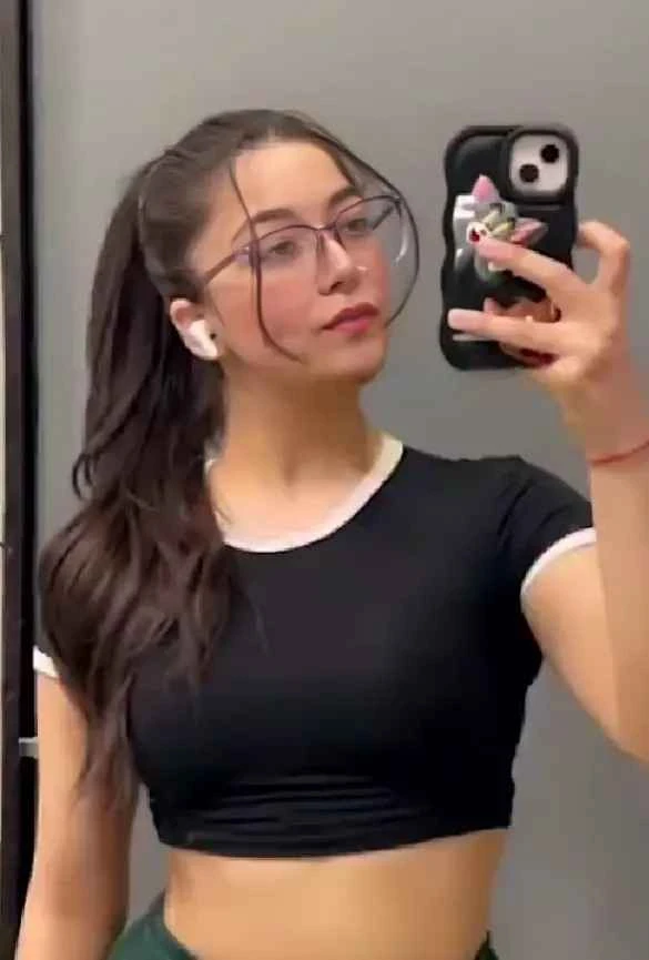 🥵Sizzling Hot Beautiful Ja$mine Latest Most Exclusive New 8Min+ Premium Live Showing Massaging B00bs with Oil Spreading her A$$🍑Str!pping Full Frontal NUD€ & Mstrbating💦!! Don't Miss🥵