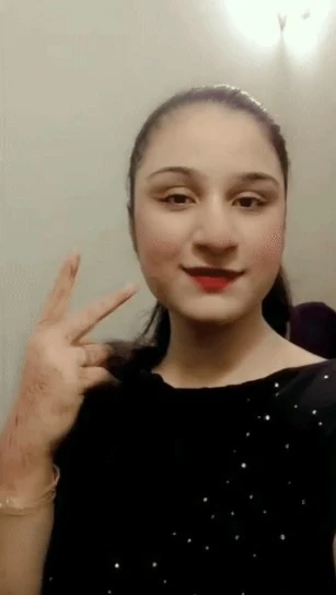 Desi cutie showing boobs and pussy🔥🔥