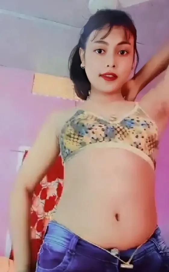 😍Cute Girl Showing her Boobs Recorded for BF🥵💦