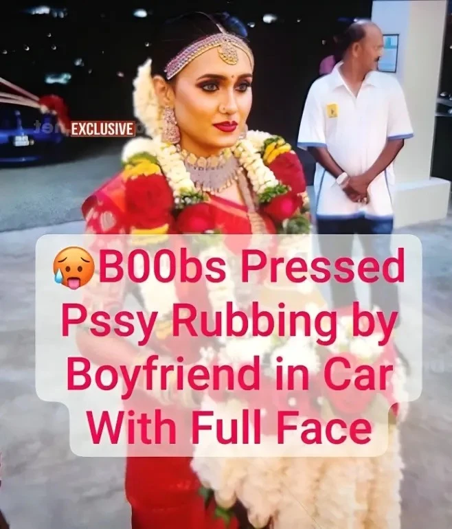 🥵Horny Desi Girl Boobs Pressed & Pssy Fngring by Boyfriend in Car with Full Face💦!! Don't Miss🥵