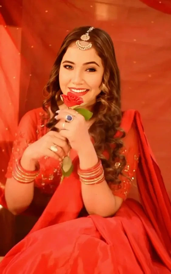 😍Famous Bhojpuri Actress Trisha Kar Madhu Viral Video Slept with Boyfriend🥵💦