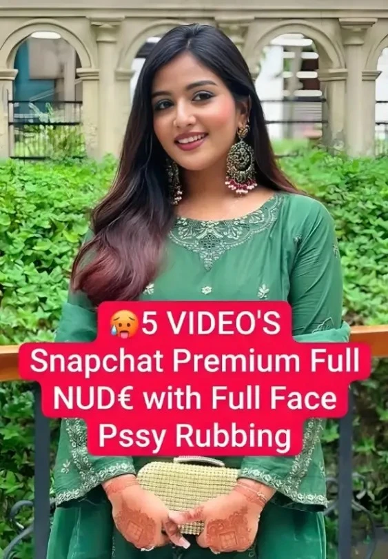 ❤️Beautiful Model Snapchat Premium Exclusive Total 5 VIDEO'S Full NUDE with Full Face Pssy Rubbing 💦!! Don't Miss🎁