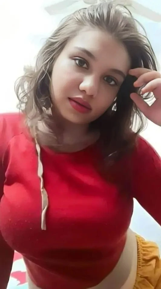 🤯Cheater Bhabhi 4 Videos Full Nude Stripping Showing and Pressing her Boobs Fingering🥵💦