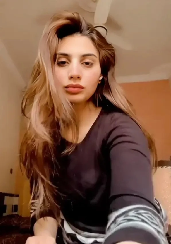 😍Beautiful Girl Stripping Full Nude Having Sex with Boyfriend Riding his Dick and Blowjob🥵💦